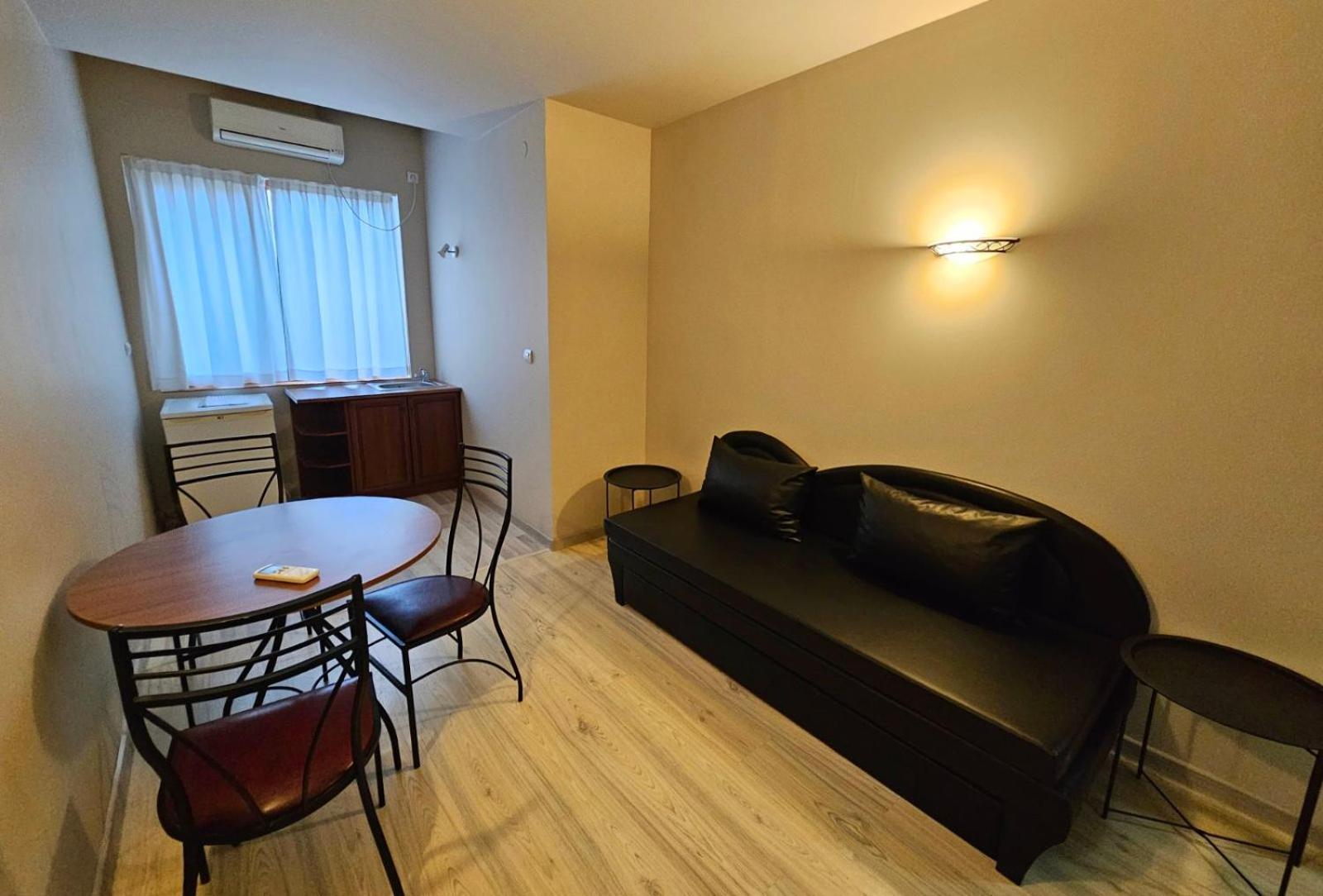 Hotel Complex Racic à Voyvodinovo Extérieur photo